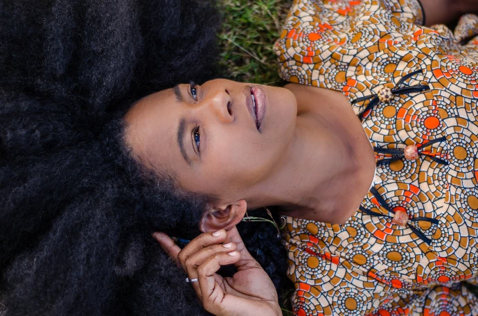 Photographie lifestyle réalisée en Martinique pour capturer des moments naturels et authentiques en extérieur.