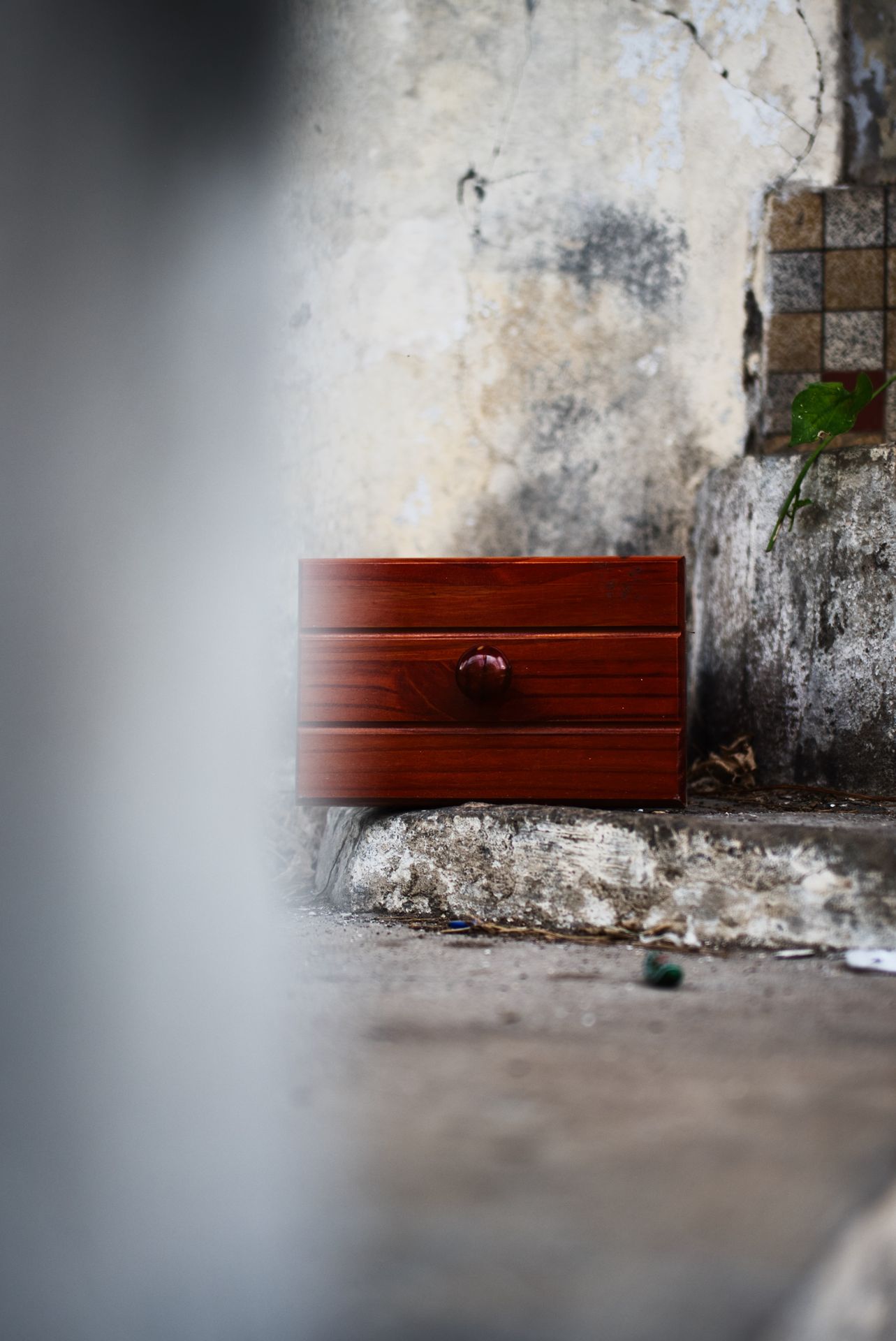 tiroir-couleur-marron-street-photo